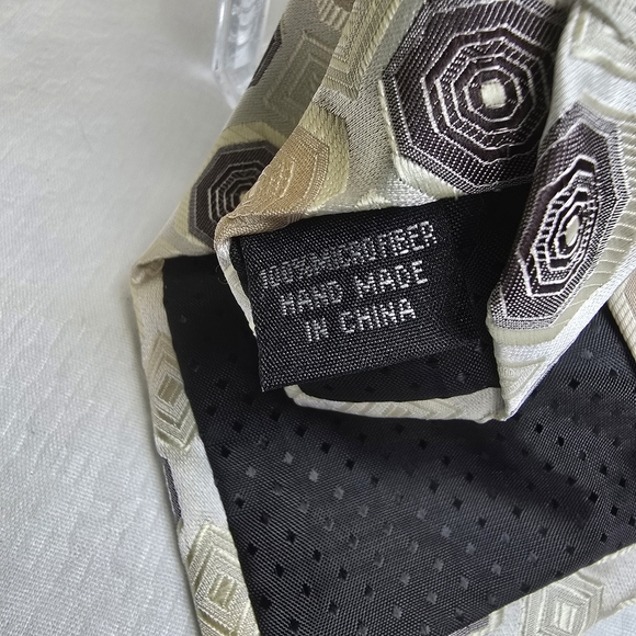 Stacy Adams Signature Gold Hexagonal Pattern Tie in Gray and Tan EUC - Picture 5 of 5